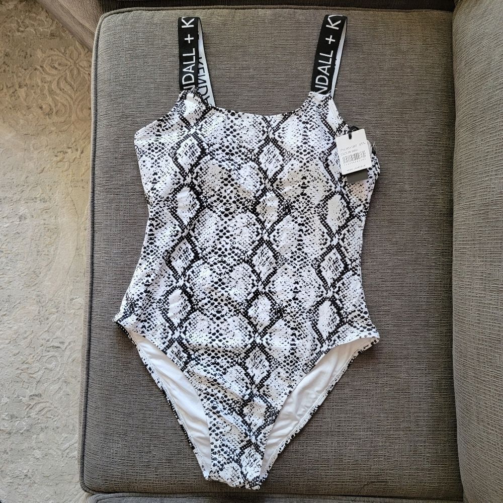 Kendall & Kylie Black & White snake print one-piece Women's Swimsuit sz medium
